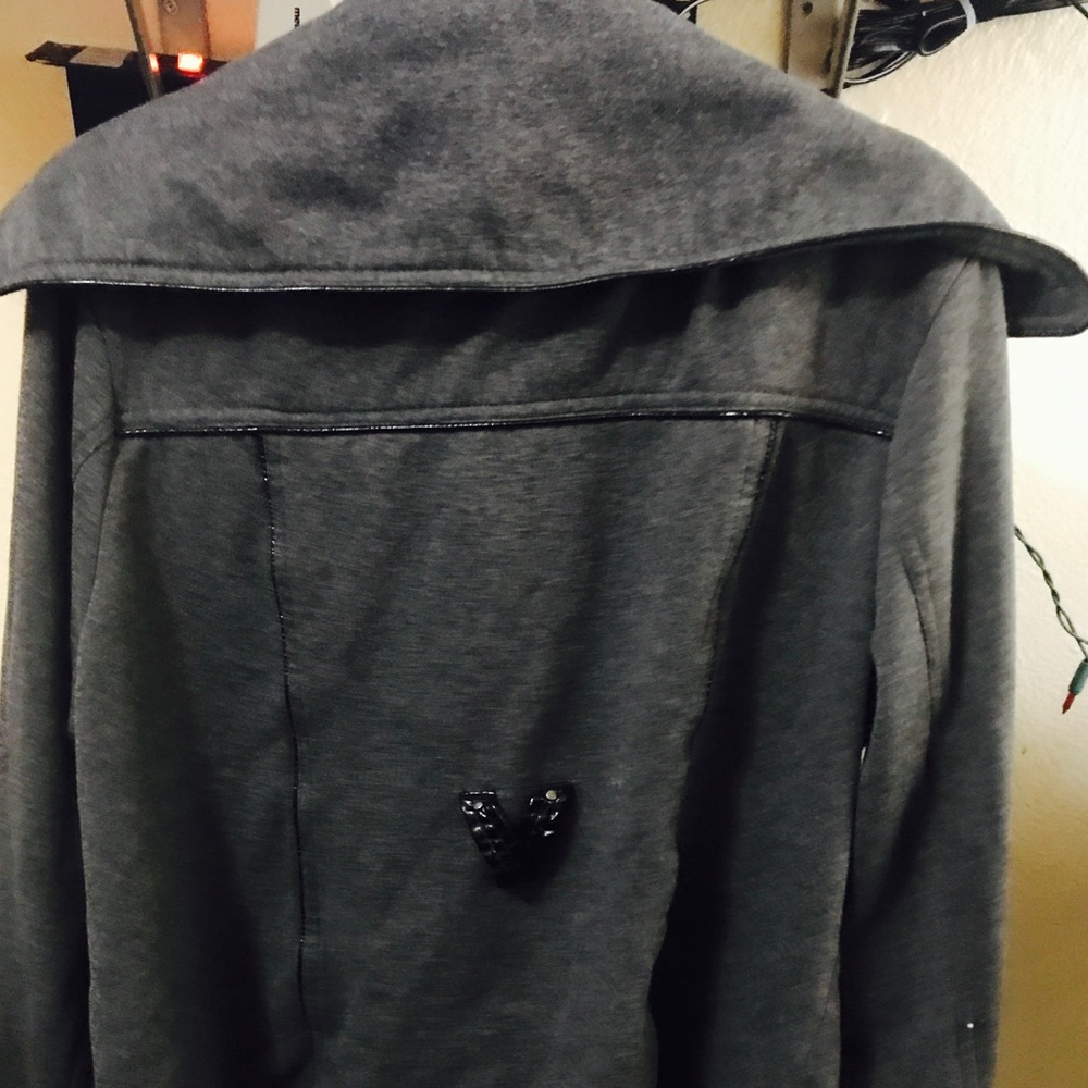 Button up jacket - Picture 2 of 2